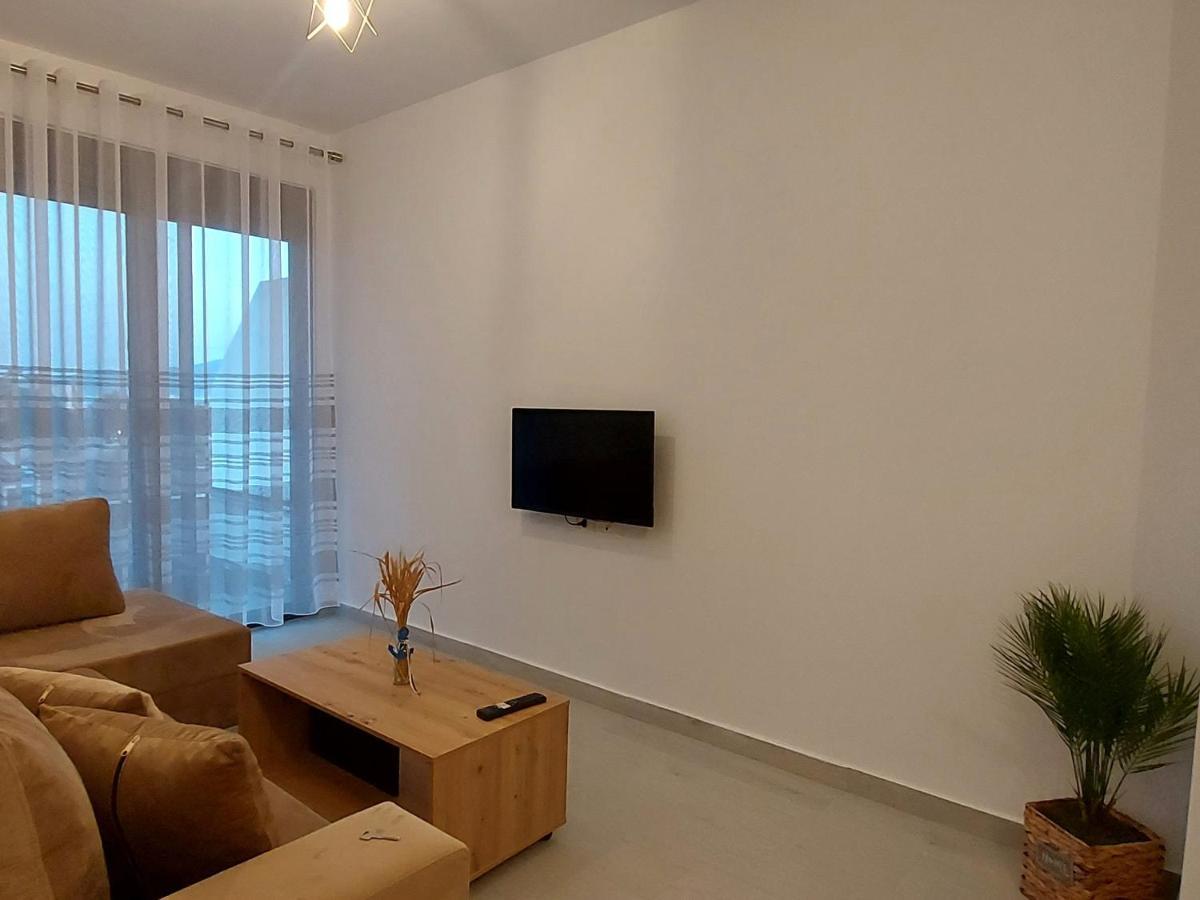 Duka Apartments ساراندا المظهر الخارجي الصورة